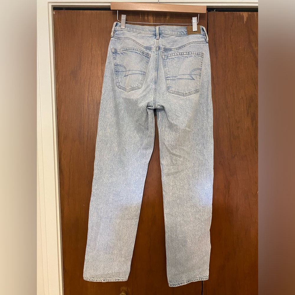 American Eagle 90s straight jeans